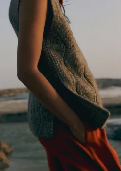 Knitwear-TOAST Cotton Alpaca Reverse Cable Tank Biscuit